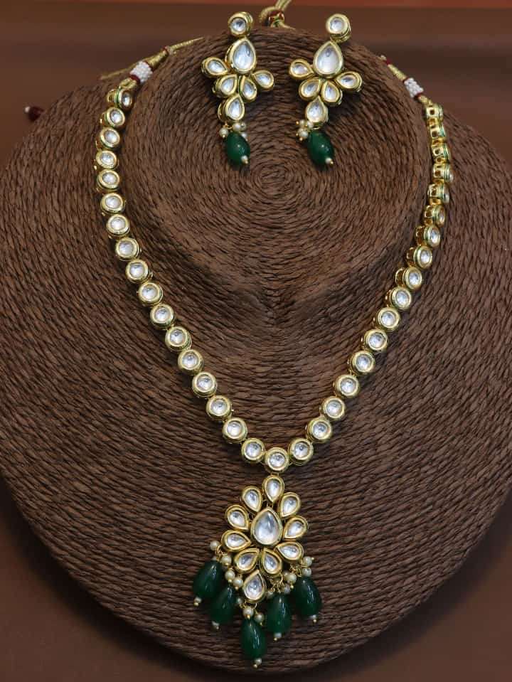 S-695 BY FASHID WHOLESALE 01 TO 07 SERIES TRADITIONAL ARTIFICIAL JEWELLERY FOR INDIAN ATTIRE AT EXCLUSIVE RANGE.