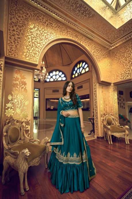 Royal Collection By Aahvan 01 To 03 Series Indian Traditional Wear Collection Beautiful Stylish Fancy Colorful Party Wear & Occasional Wear Silk/Satin Sarees At Wholesale Price