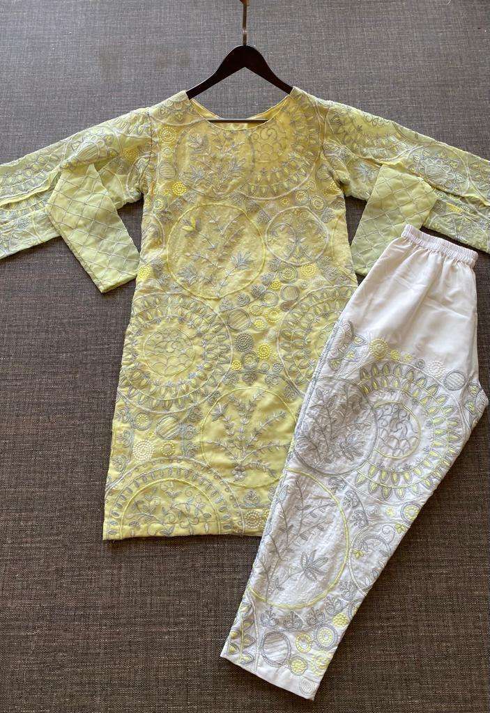 L-1618 By Kaamiri Designer Festive Suits Collection Beautiful Stylish Fancy Colorful Party Wear & Occasional Wear Georgette Embroidered Kurtis With Bottom At Wholesale Price