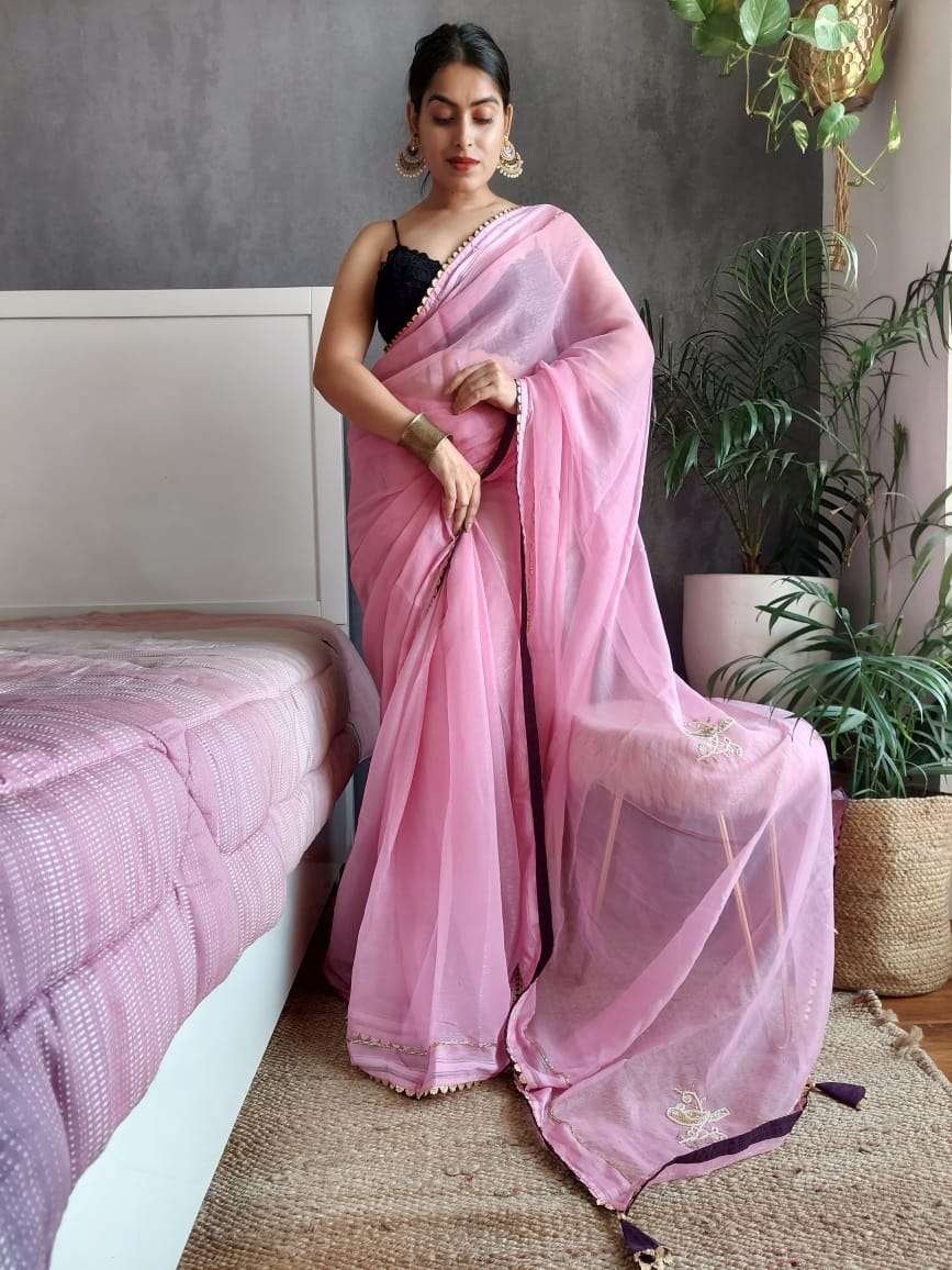 VIHANA BY FASHID WHOLESALE 01 TO 05 SERIES VE INDIAN TRADITIONAL WEAR COLLECTION BEAUTIFUL STYLISH FANCY COLORFUL PARTY WEAR & OCCASIONAL WEAR SOFT SILK SAREES AT WHOLESALE PRICE