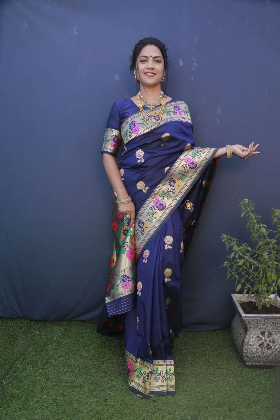 Kamal Paithani By Fashid Wholesale 01 To 08 Series Ph Indian Traditional Wear Collection Beautiful Stylish Fancy Colorful Party Wear & Occasional Wear Pure Handloom Silk Sarees At Wholesale Price