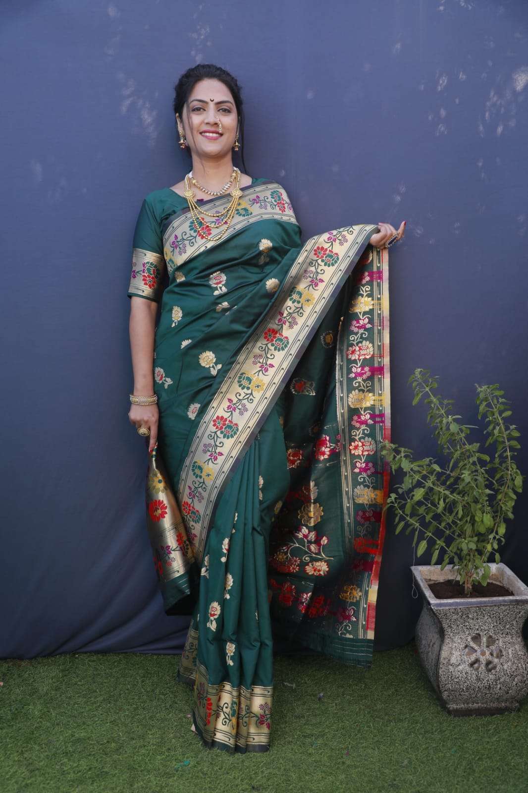Kamal Paithani By Fashid Wholesale 01 To 08 Series Ph Indian Traditional Wear Collection Beautiful Stylish Fancy Colorful Party Wear & Occasional Wear Pure Handloom Silk Sarees At Wholesale Price