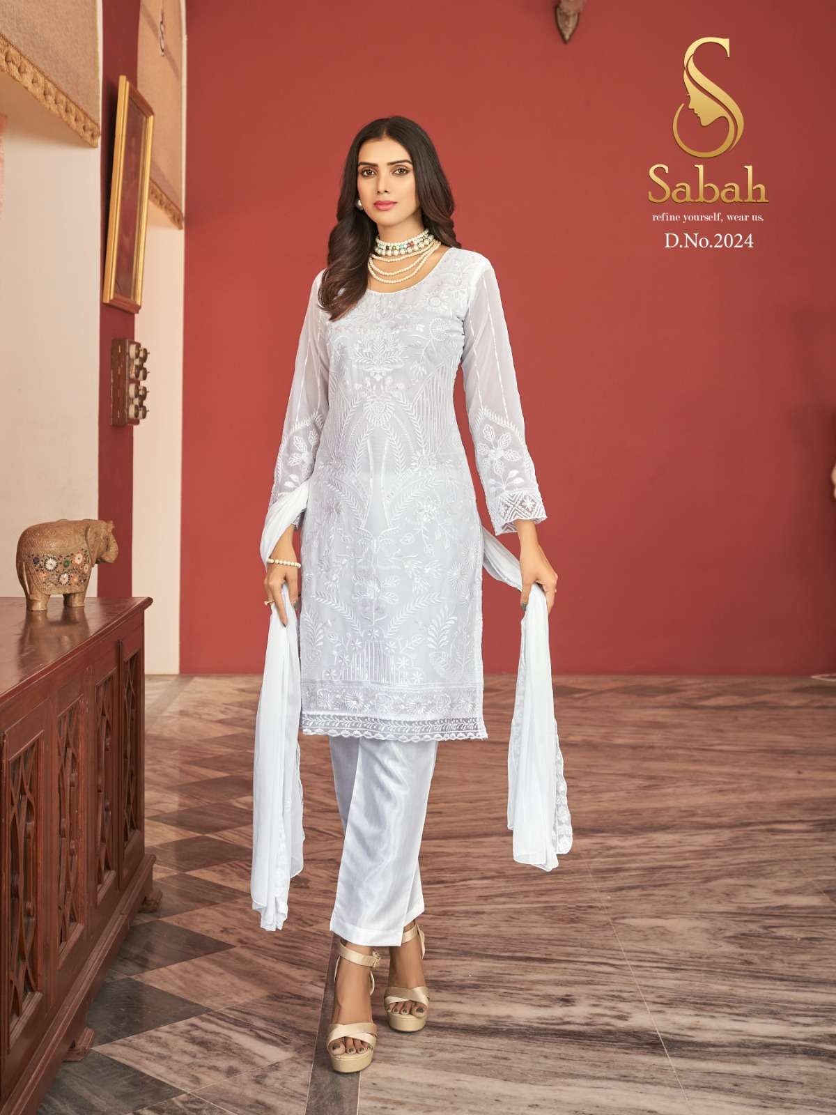 Stunning White Pakistani Dresses 2021