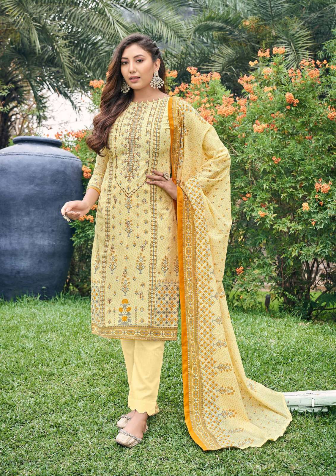 Bin Saeed By Gull Aahmed 1001 To 1008 Series Festive Stylish Beautiful Colourful Printed & Embroidered Party Wear & Occasional Wear Semi Lawn Dresses At Wholesale Price
