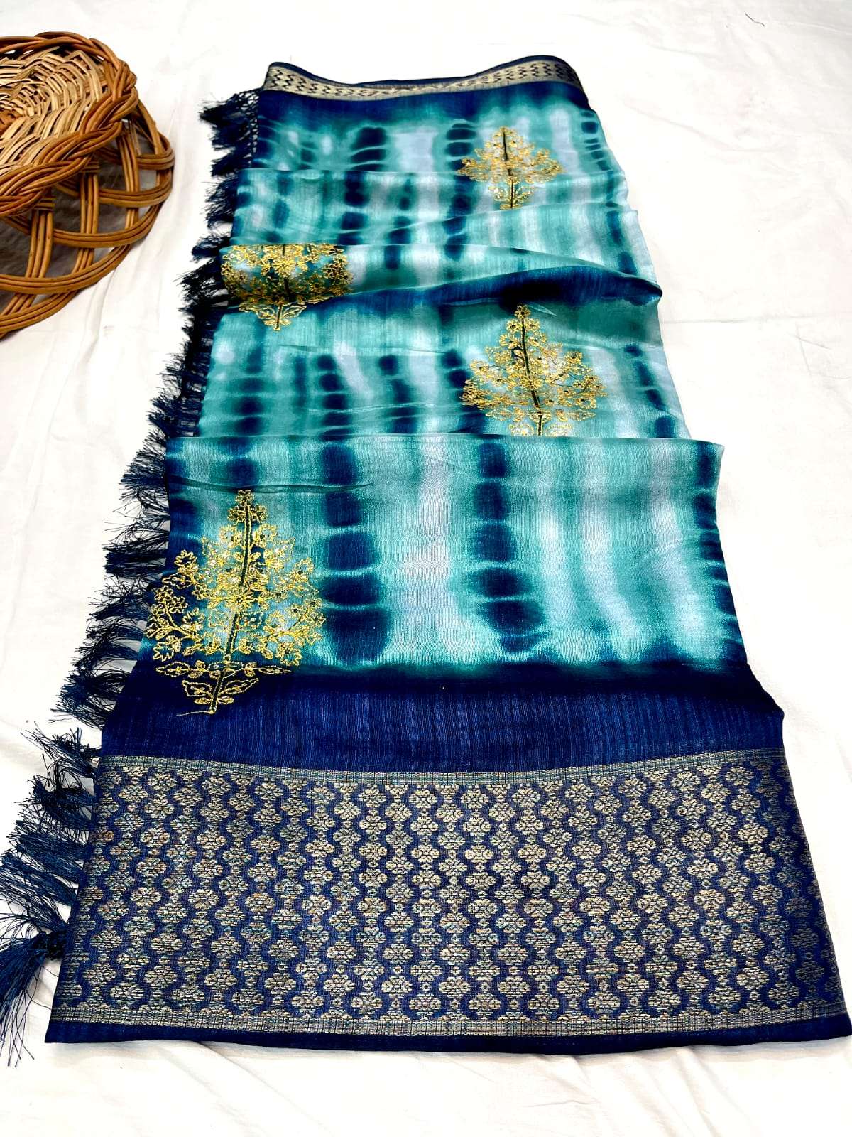 Komal By Fashid Wholesale 01 To 06 Series Vedant Indian Traditional Wear Collection Beautiful Stylish Fancy Colorful Party Wear & Occasional Wear Pure Cotton Silk Sarees At Wholesale Price