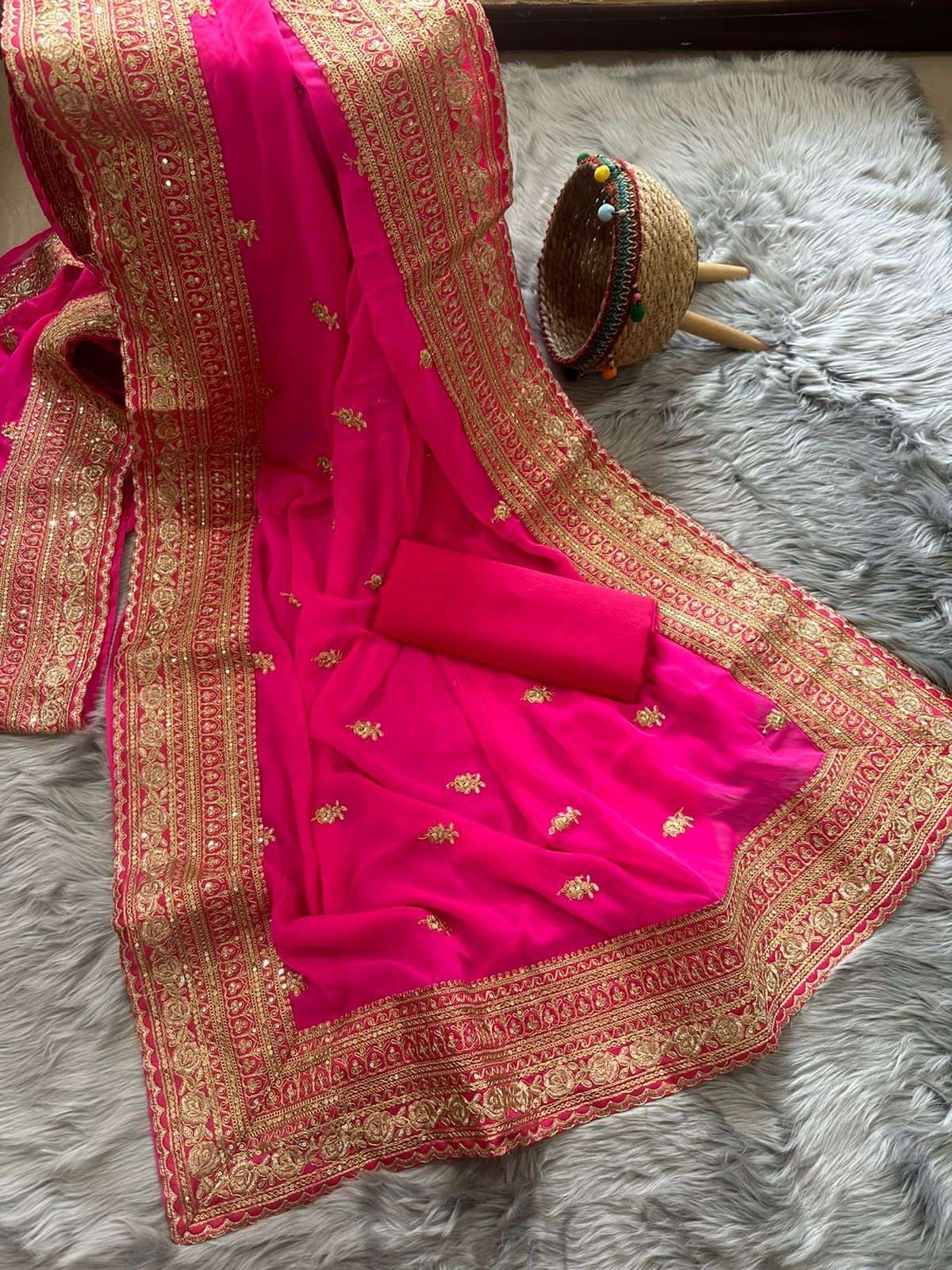 Vs-Sonali By Fashid Wholesale 01 To 06 Series Indian Traditional Wear Collection Beautiful Stylish Fancy Colorful Party Wear & Occasional Wear Georgette Sarees At Wholesale Price