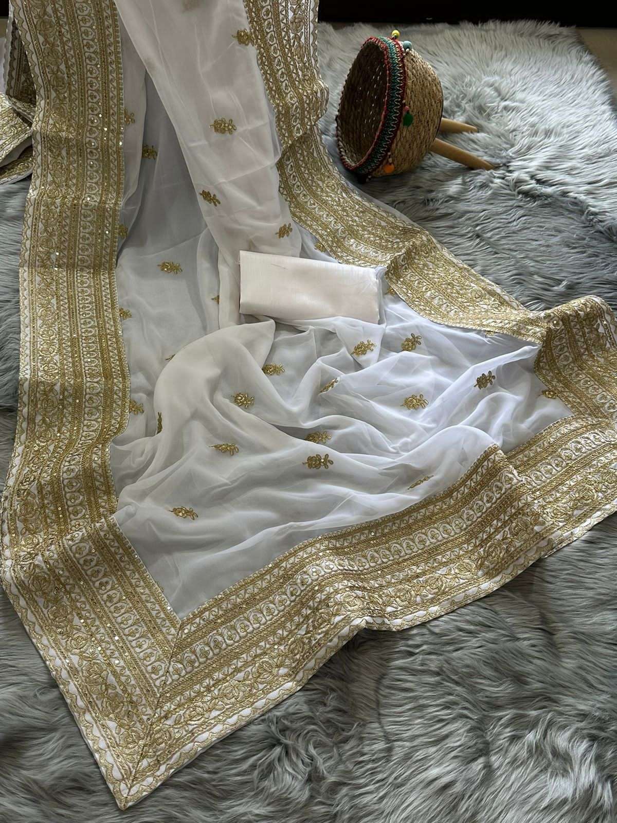 Vs-Sonali By Fashid Wholesale 01 To 06 Series Indian Traditional Wear Collection Beautiful Stylish Fancy Colorful Party Wear & Occasional Wear Georgette Sarees At Wholesale Price