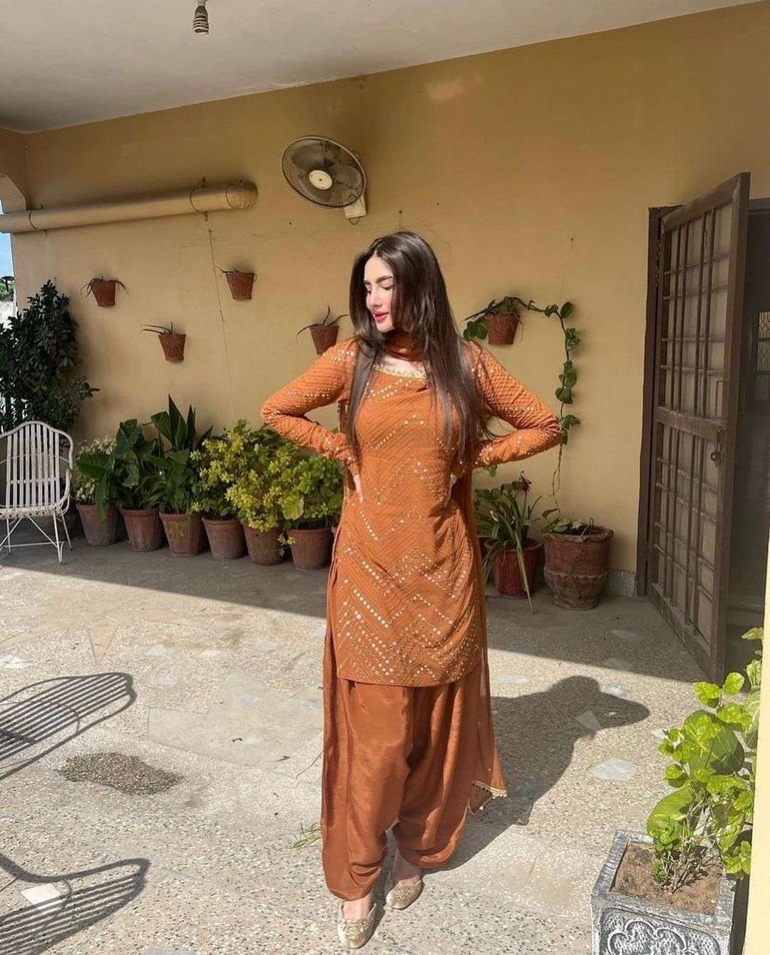 1298 By Fashid Wholesale Kd Designer Festive Suits Beautiful Fancy Colorful Stylish Party Wear & Occasional Wear Faux Georgette Dresses At Wholesale Price