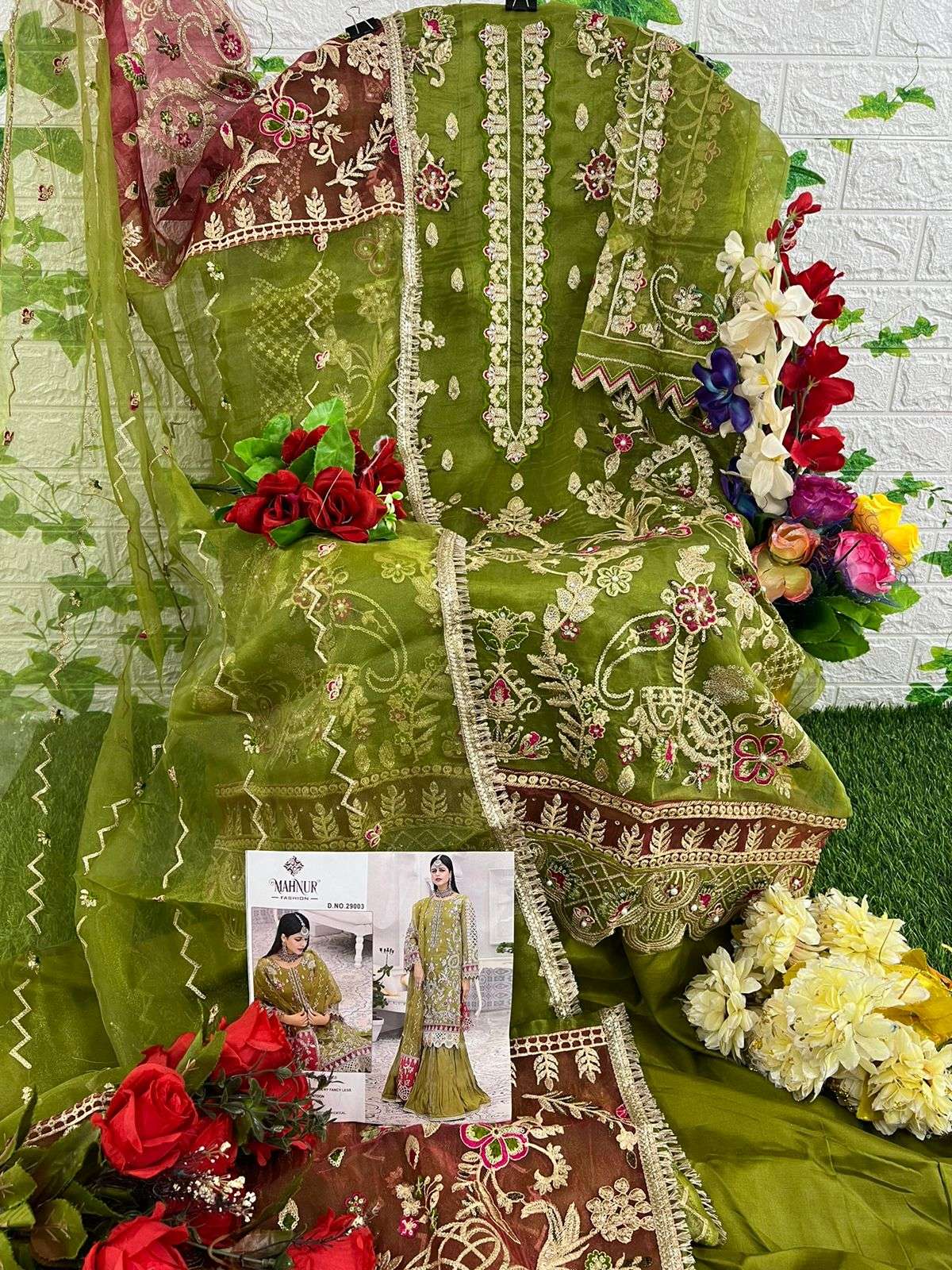Mahnur Vol-29 By Mahnur Fashion 29001 To 29003 Series Beautiful Collection Pakistani Suits Stylish Fancy Colorful Casual Wear & Ethnic Wear Organza Dresses At Wholesale Price