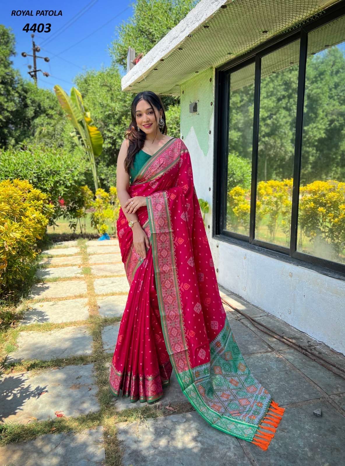 Royal Patola By Fashion Lab 4401 To 4407 Series Indian Traditional Wear Collection Beautiful Stylish Fancy Colorful Party Wear & Occasional Wear Patola Silk Sarees At Wholesale Price