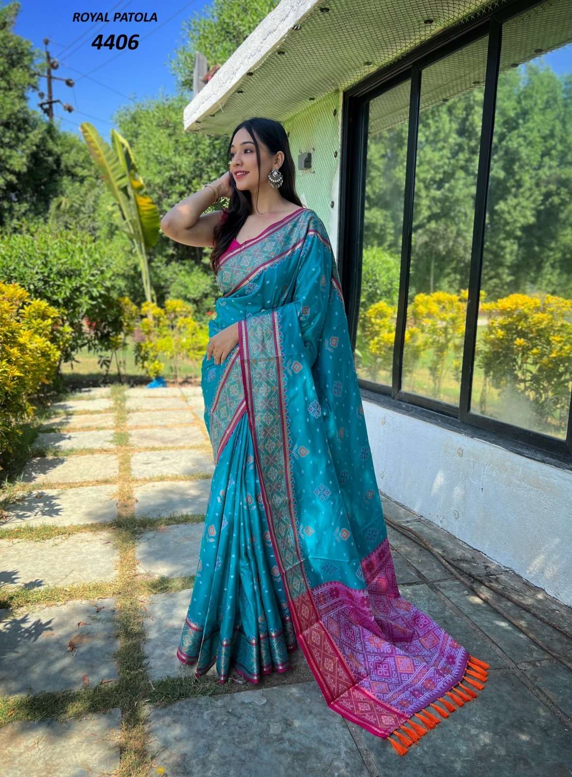 Royal Patola By Fashion Lab 4401 To 4407 Series Indian Traditional Wear Collection Beautiful Stylish Fancy Colorful Party Wear & Occasional Wear Patola Silk Sarees At Wholesale Price