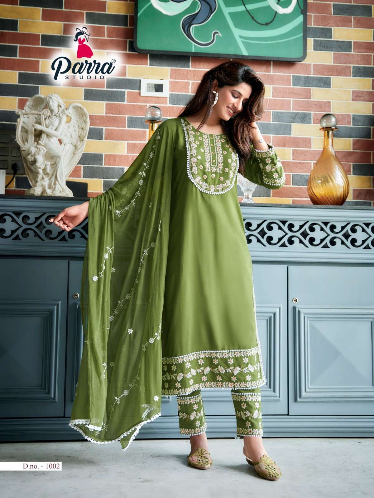 Inayat By Parra Studio 1001 To 1008 Series Beautiful Festive Suits Stylish Fancy Colorful Party Wear & Occasional Wear Pure Rayon Dresses At Wholesale Price