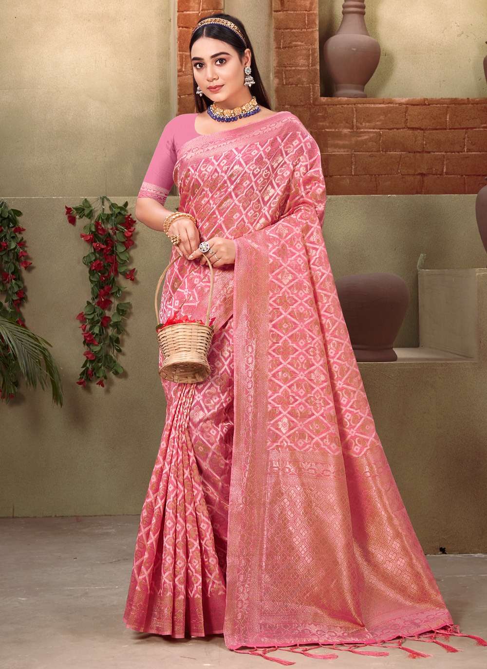 Vishnupriya By Bunawat 1001 To 1006 Series Indian Traditional Wear Collection Beautiful Stylish Fancy Colorful Party Wear & Occasional Wear Cotton Sarees At Wholesale Price