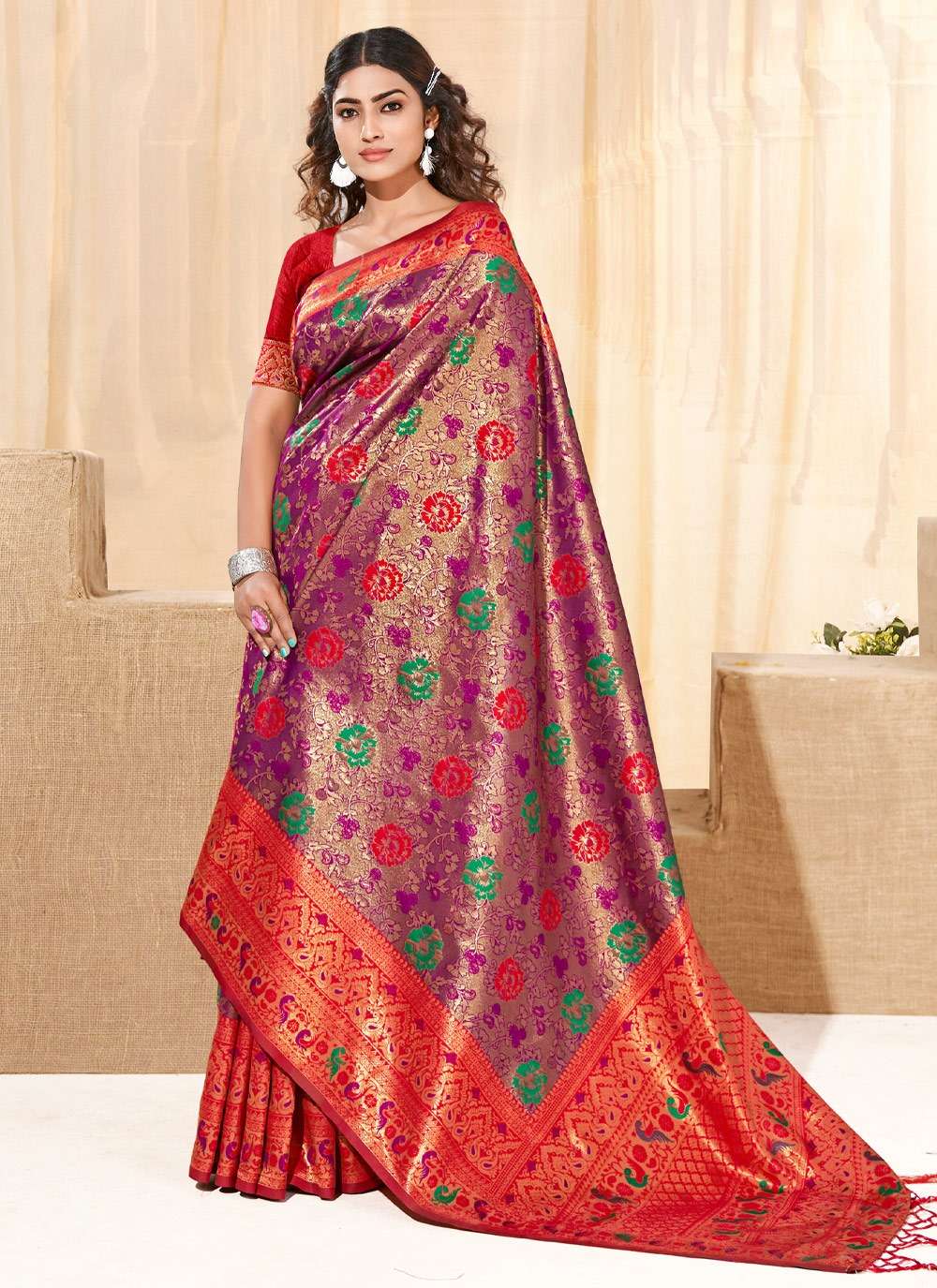 Karigiri By Bunawat 1001 To 1006 Series Indian Traditional Wear Collection Beautiful Stylish Fancy Colorful Party Wear & Occasional Wear Kanjivaram Silk Sarees At Wholesale Price