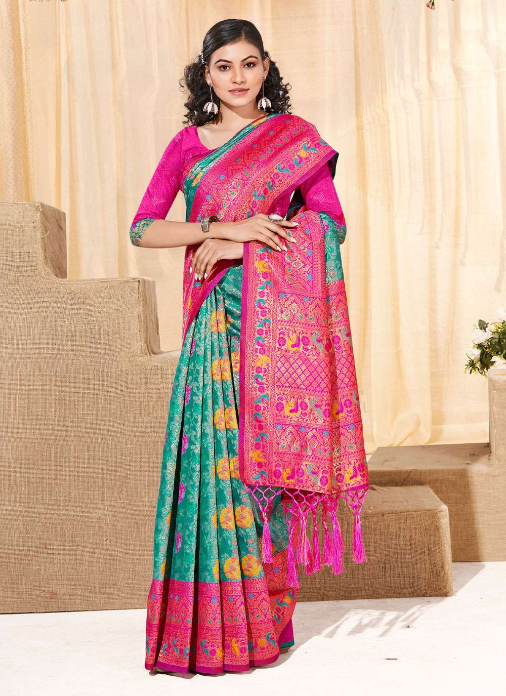 Karigiri By Bunawat 1001 To 1006 Series Indian Traditional Wear Collection Beautiful Stylish Fancy Colorful Party Wear & Occasional Wear Kanjivaram Silk Sarees At Wholesale Price