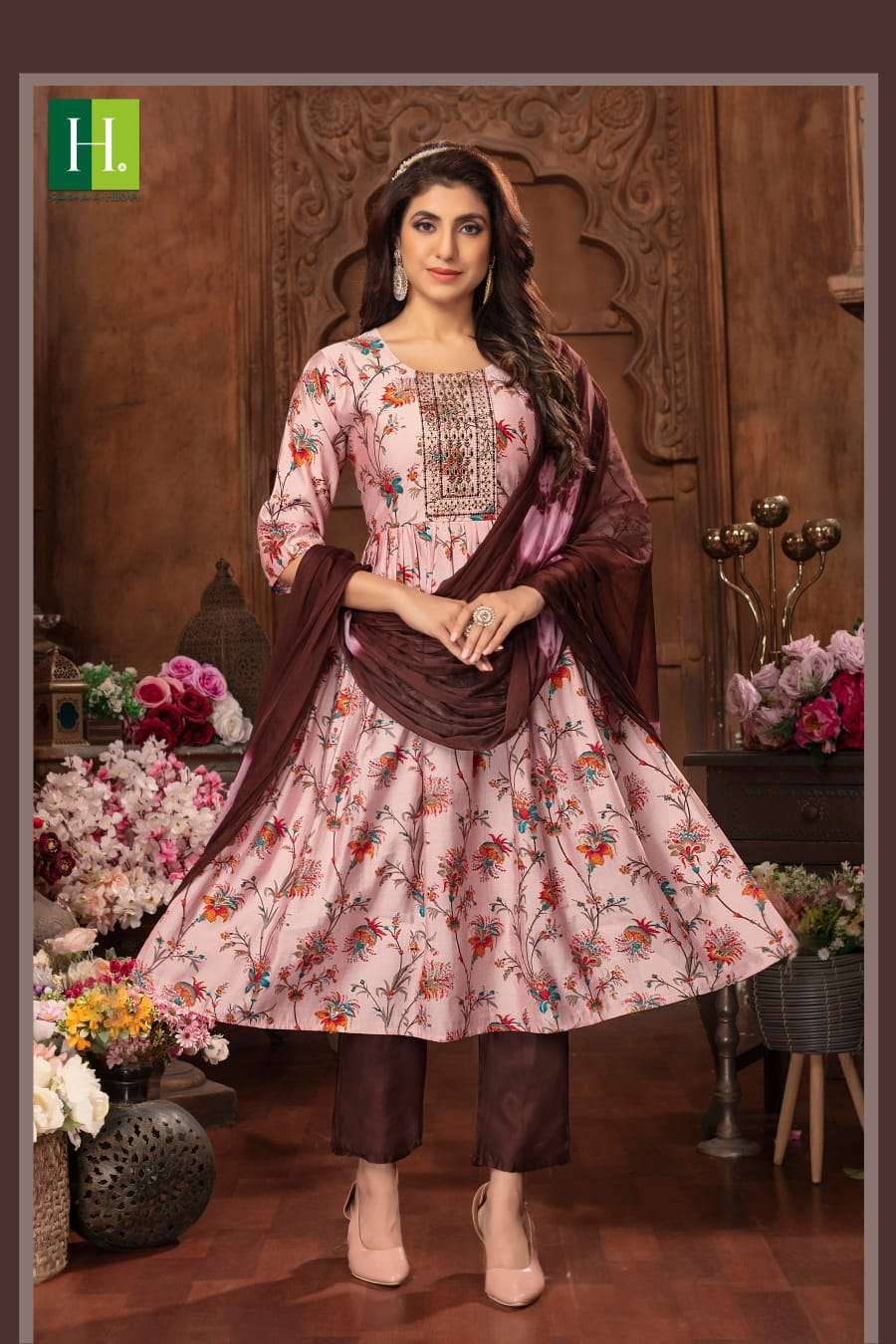 Suman By Hirwa 101 To 107 Series Beautiful Festive Suits Colorful Stylish Fancy Casual Wear & Ethnic Wear Heavy Modal Foil Dresses At Wholesale Price