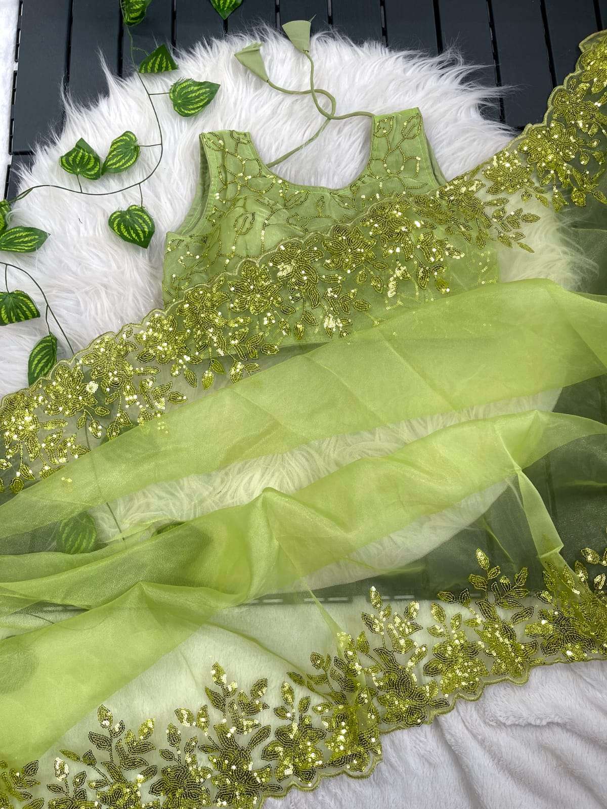 Shivanjali By Fashid Wholesale 01 To 04 Series Ve Indian Traditional Wear Collection Beautiful Stylish Fancy Colorful Party Wear & Occasional Wear Organza Silk Sarees At Wholesale Price
