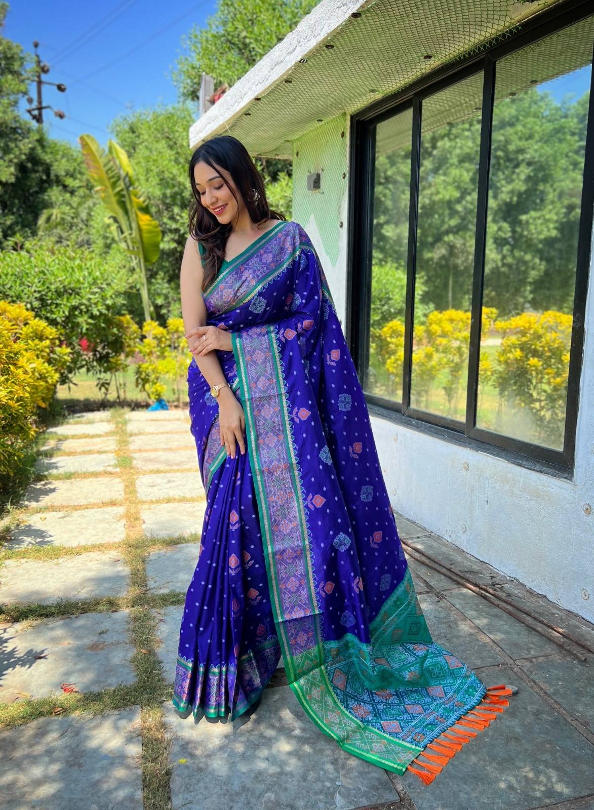 Rangeen Patola Vol-2 By Fashid Wholesale 01 To 07 Series Indian Traditional Wear Collection Beautiful Stylish Fancy Colorful Party Wear & Occasional Wear Pure Silk Sarees At Wholesale Price