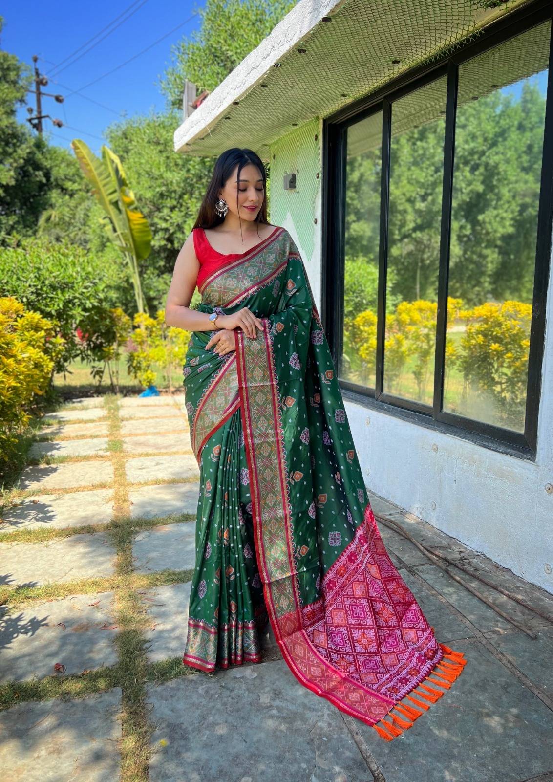Rangeen Patola Vol-2 By Fashid Wholesale 01 To 07 Series Indian Traditional Wear Collection Beautiful Stylish Fancy Colorful Party Wear & Occasional Wear Pure Silk Sarees At Wholesale Price