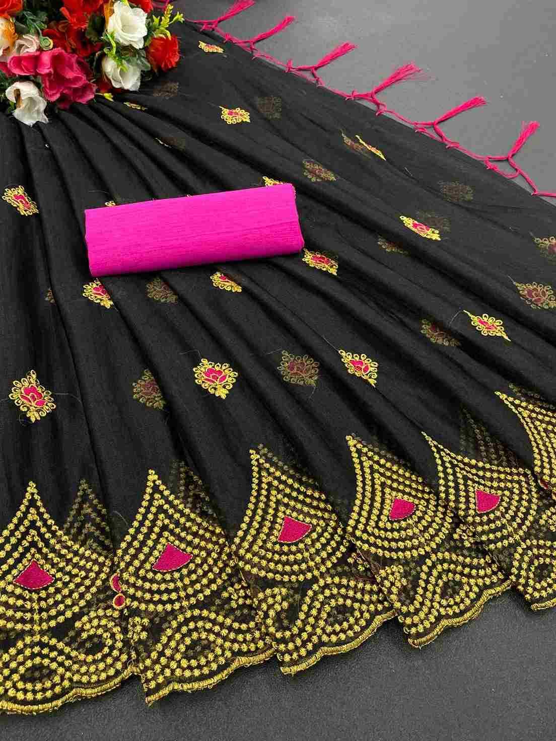 615 By Fashid Wholesale 01 To 05 Series Indian Traditional Wear Collection Beautiful Stylish Fancy Colorful Party Wear & Occasional Wear Soft Organza Sarees At Wholesale Price