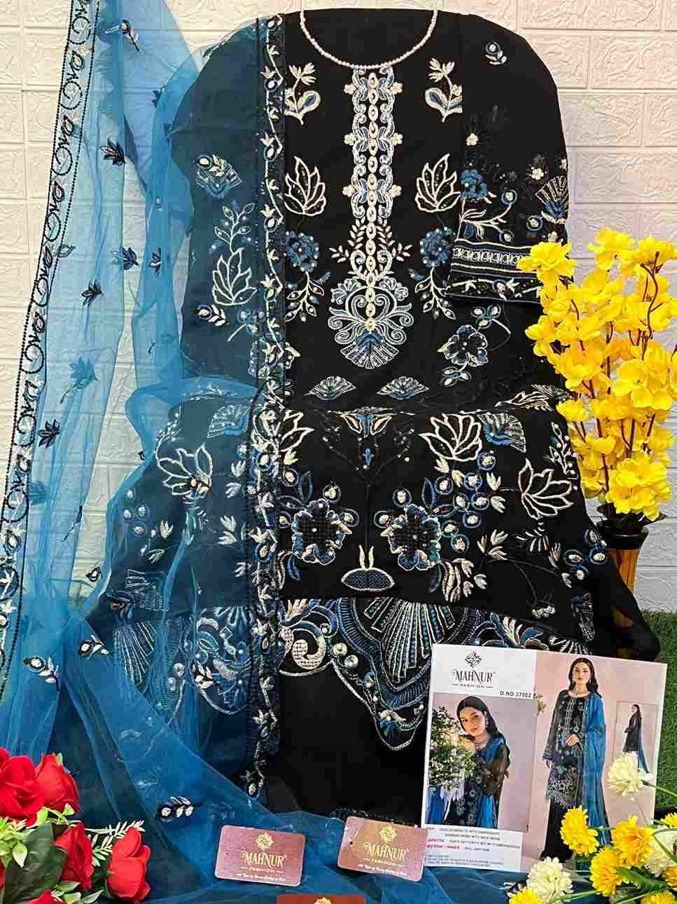 Mahnur Vol-37 By Mahnur Fashion 37001 To 37002 Series Beautiful Pakistani Suits Colorful Stylish Fancy Casual Wear & Ethnic Wear Faux Georgette Dresses At Wholesale Price