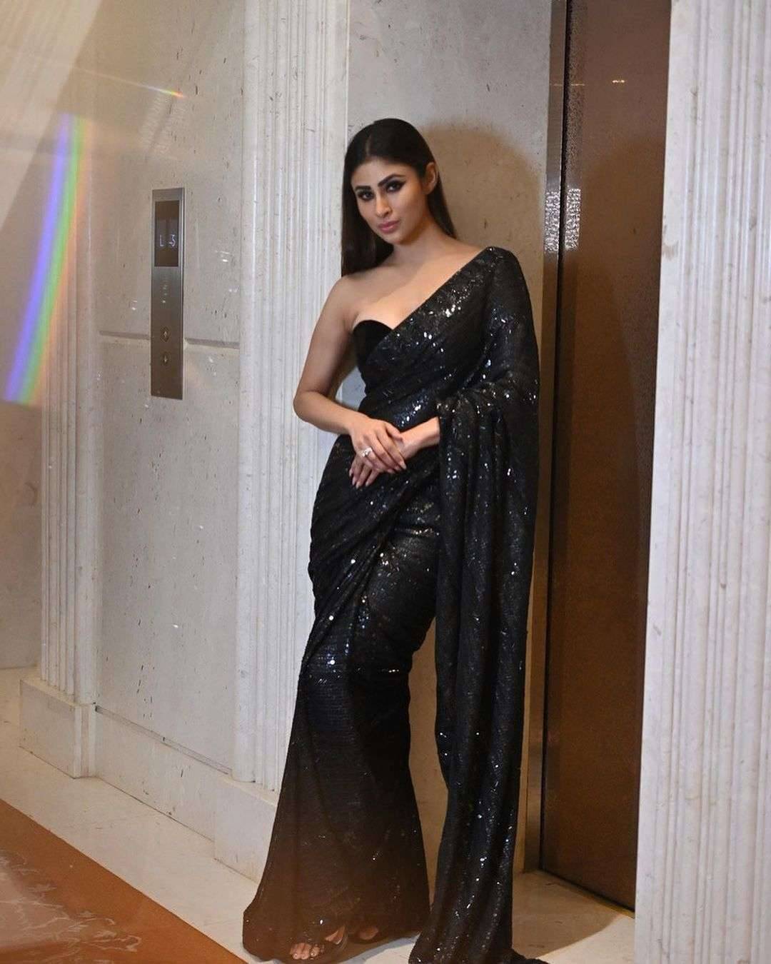 Mouni Roy By Fashid Wholesale Indian Traditional Wear Collection Beautiful Stylish Fancy Colorful Party Wear & Occasional Wear Heavy Georgette Sarees At Wholesale Price