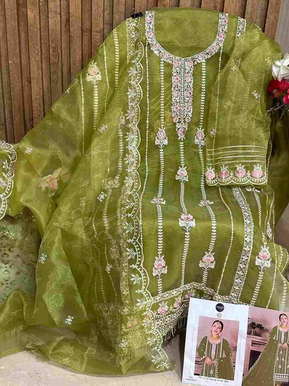 Mehboob Tex Hit Design 1258 Colours Vol-2 By Mehboob Tex 1258-E To 1258-H Series Beautiful Pakistani Suits Colorful Stylish Fancy Casual Wear & Ethnic Wear Organza Embroidered Dresses At Wholesale Price