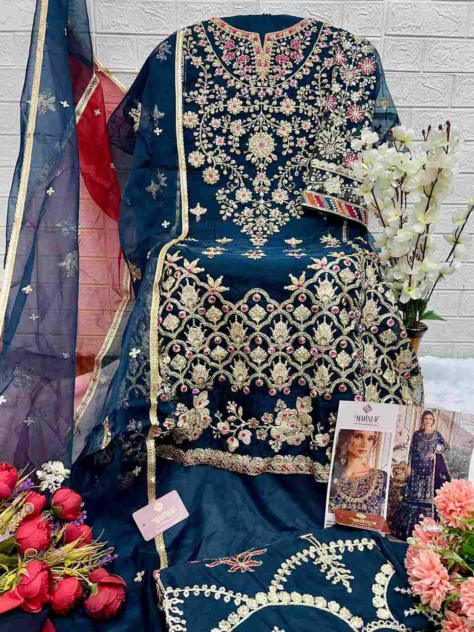 Mahnur Vol-42 By Mahnur Fashion 42001 To 42003 Series Beautiful Pakistani Suits Colorful Stylish Fancy Casual Wear & Ethnic Wear Organza/Georgette Dresses At Wholesale Price