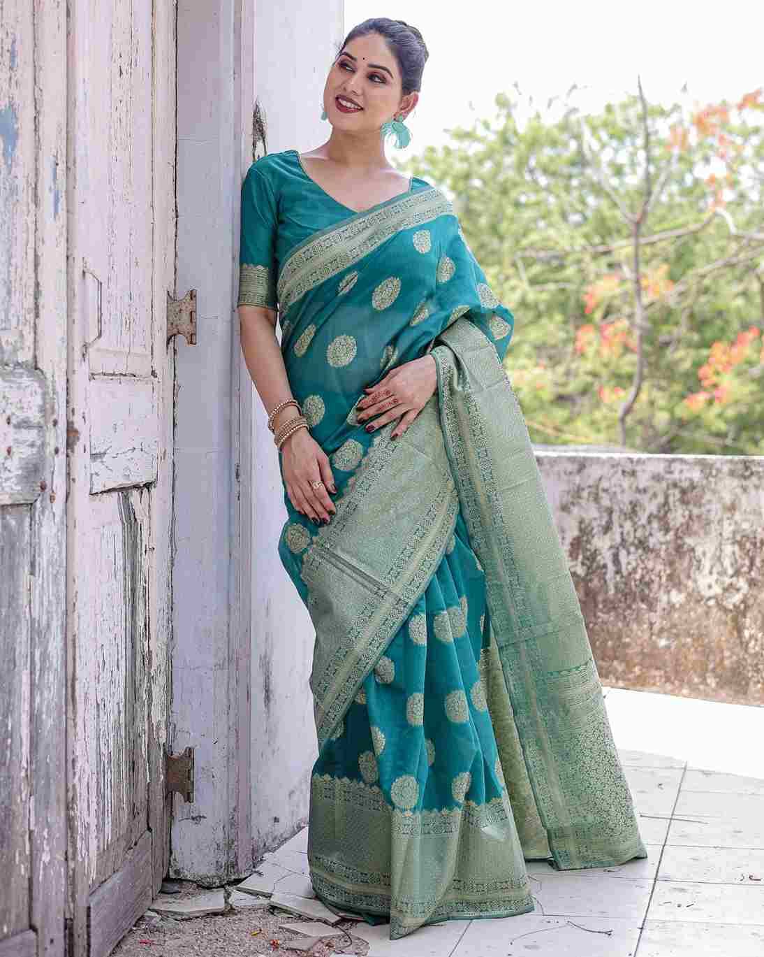 Kriti By Divyam 01 To 13 Series Indian Traditional Wear Collection Beautiful Stylish Fancy Colorful Party Wear & Occasional Wear Chanderi Silk Sarees At Wholesale Price