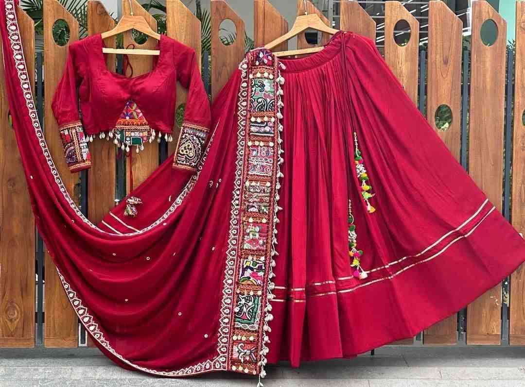 L-585 By Fashid Wholesale 01 To 02 Series Indian Traditional Beautiful Stylish Designer Party Wear Fiona With Lace Work Lehengas At Wholesale Price