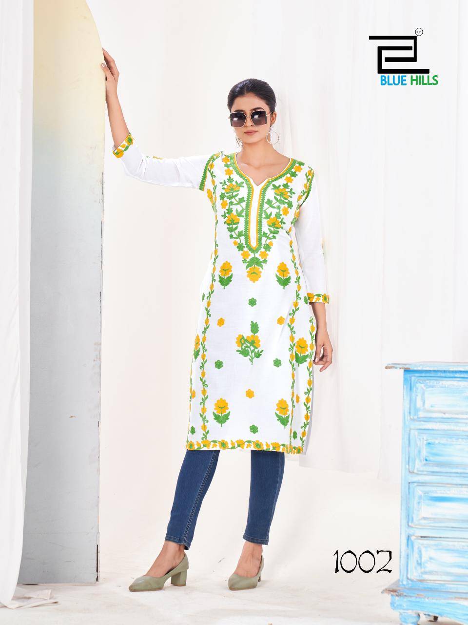 Yamini By Blue Hills 1001 To 1004 Series Designer Stylish Fancy Colorful Beautiful Party Wear & Ethnic Wear Collection Rayon With Work Kurtis At Wholesale Price