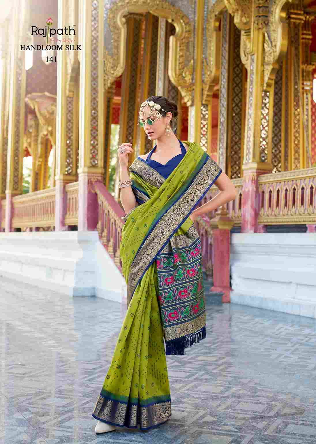 Aaradhya By Rajpath 137 To 142 Series Indian Traditional Wear Collection Beautiful Stylish Fancy Colorful Party Wear & Occasional Wear Handloom Silk Sarees At Wholesale Price