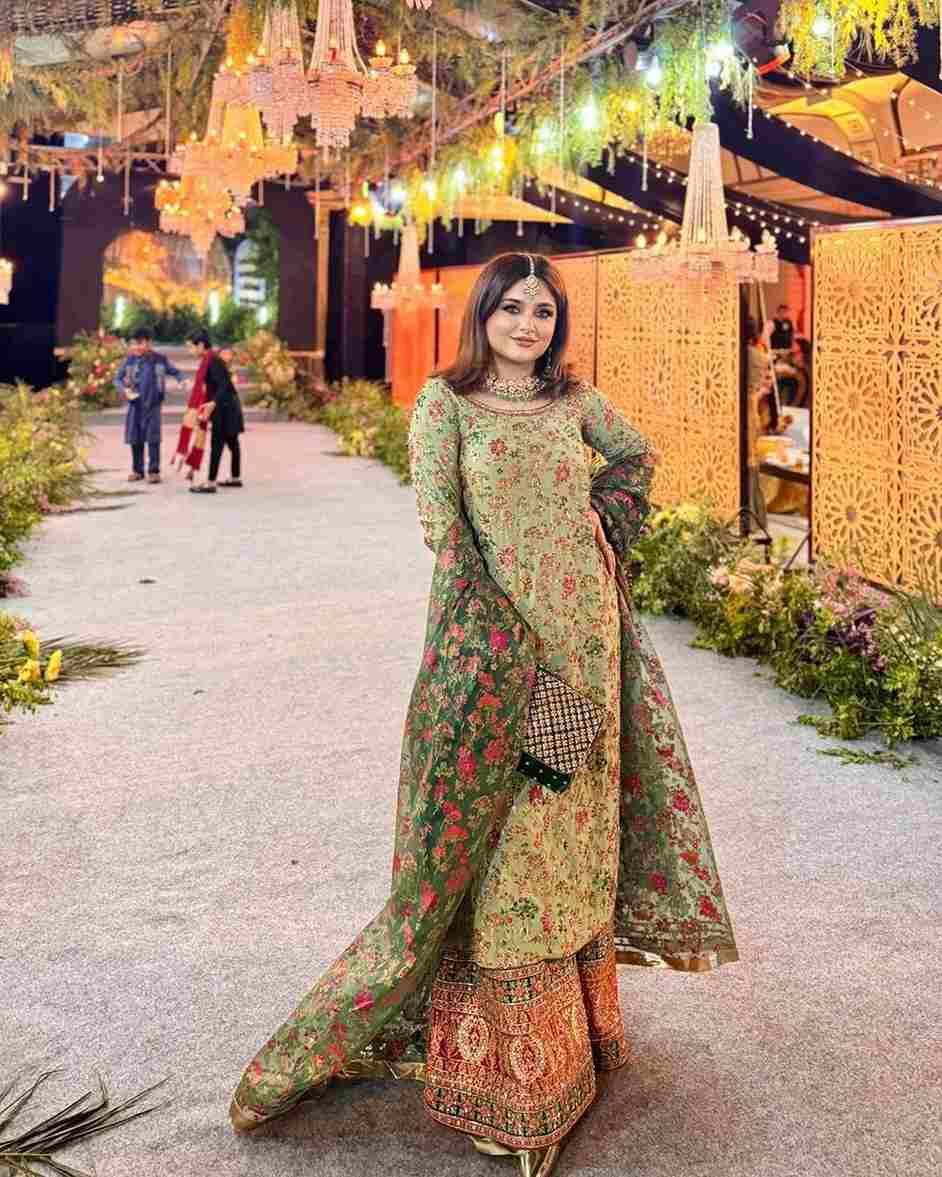 R-5803 By Fashid Wholesale Suits Collection Beautiful Stylish Fancy Colorful Party Wear & Occasional Wear Faux Georgette Dresses At Wholesale Price