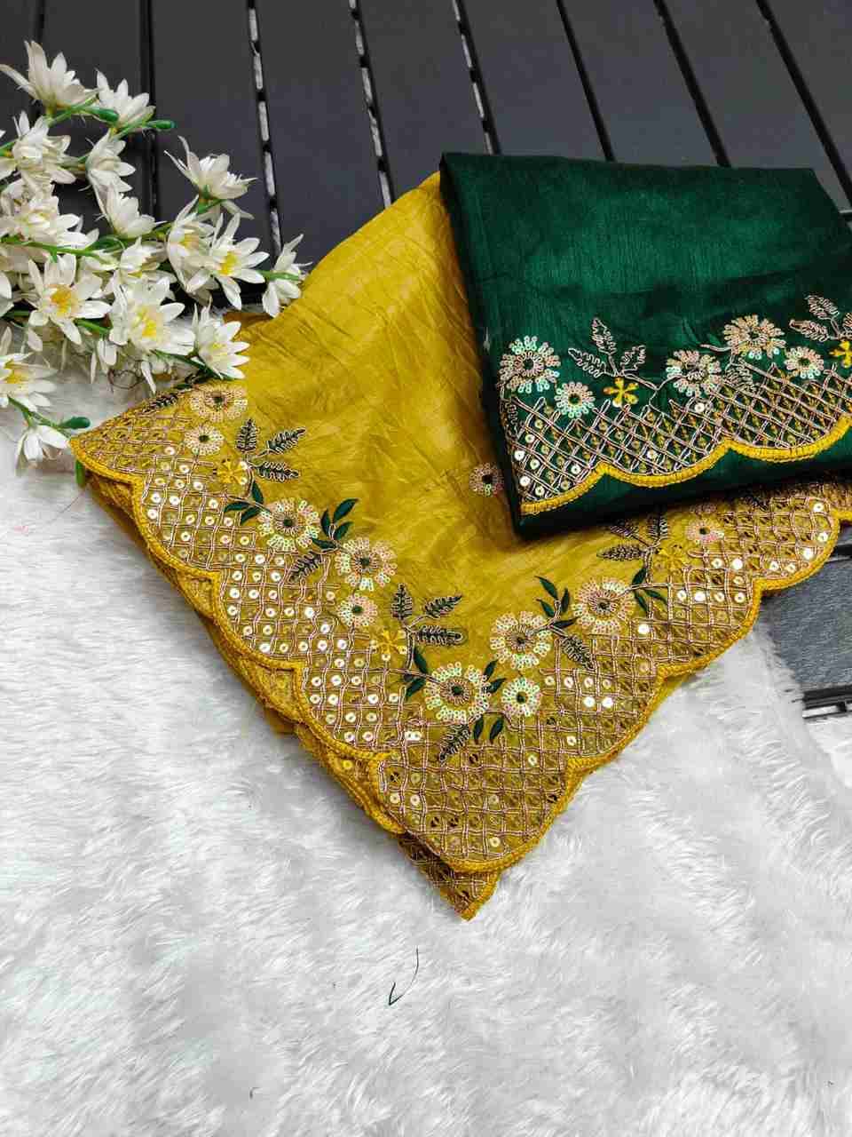 Vs-Kaviya Vol-2 By Fashid Wholesale 01 To 06 Series Indian Traditional Wear Collection Beautiful Stylish Fancy Colorful Party Wear & Occasional Wear Pure Gold Crush Fancy Sarees At Wholesale Price