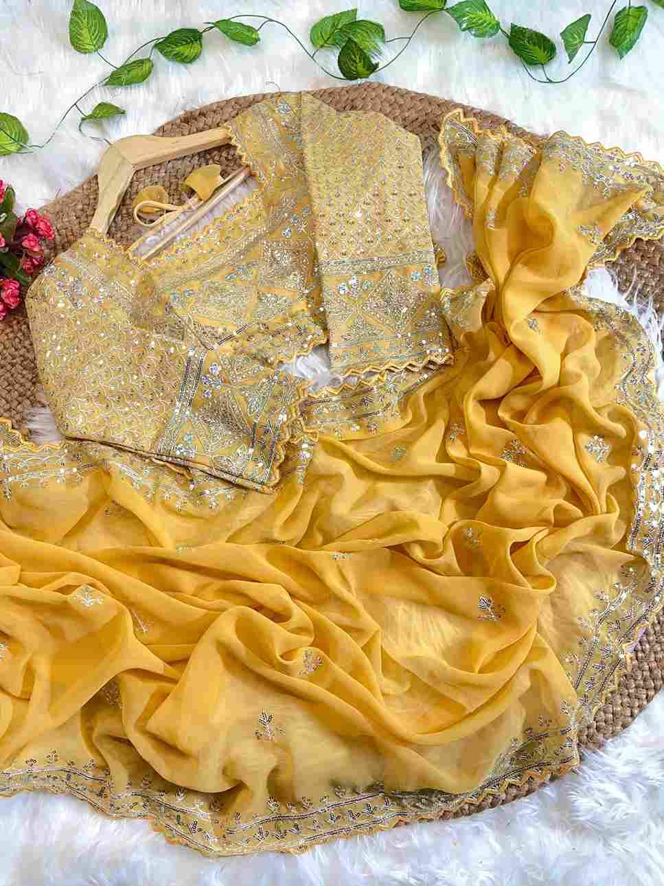 Vd-Amalfi By Fashid Wholesale 01 To 04 Series Indian Traditional Wear Collection Beautiful Stylish Fancy Colorful Party Wear & Occasional Wear Pure Soft Faux Georgette Sarees At Wholesale Price