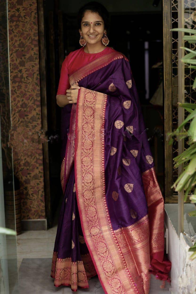 Kp-2074 By Fashid Wholesale 01 To 03 Series Indian Traditional Wear Collection Beautiful Stylish Fancy Colorful Party Wear & Occasional Wear Soft Lichi Silk Saree Sarees At Wholesale Price