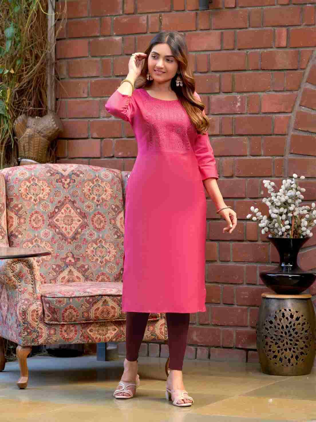 Suzuki By Aanchi 1001 To 1004 Series Designer Stylish Fancy Colorful Beautiful Party Wear & Ethnic Wear Collection Roman Shimmer Kurtis At Wholesale Price