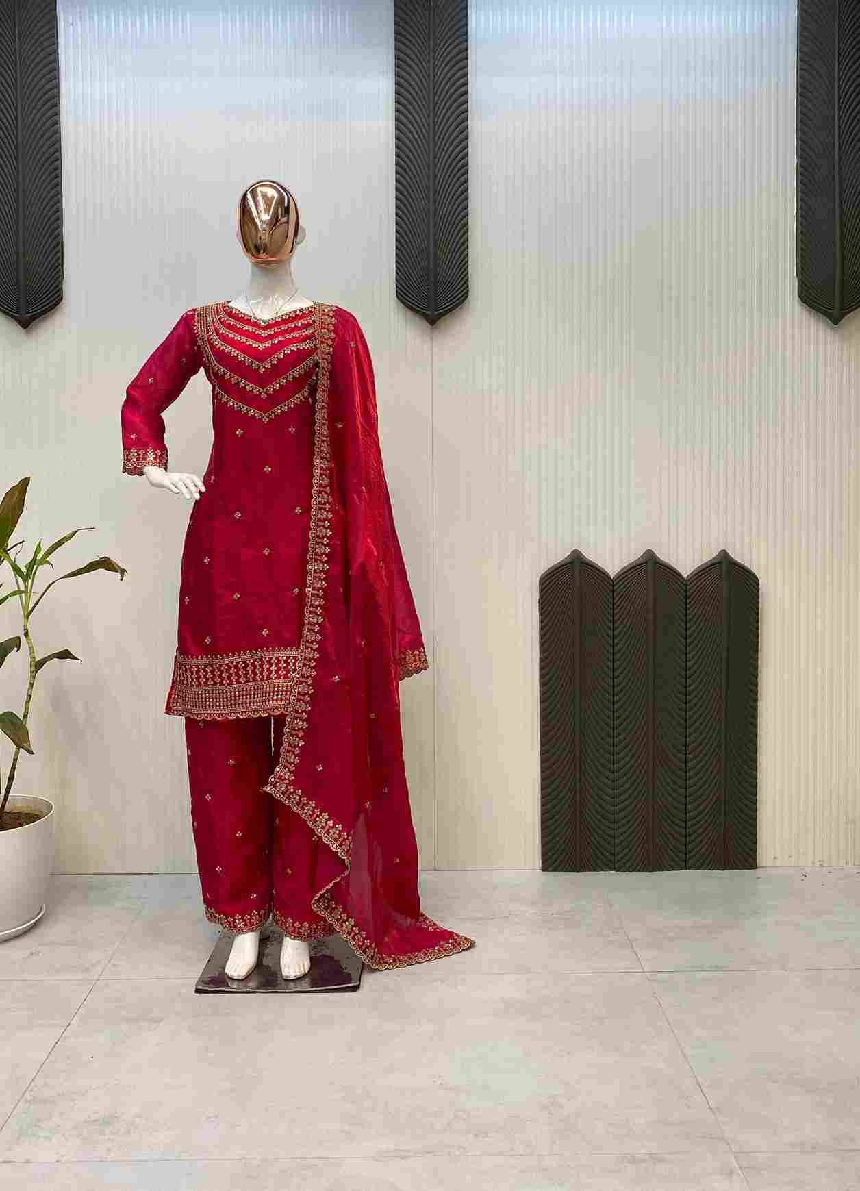 Le-1942 By Fashid Wholesale 01 To 04 Series Beautiful Festive Suits Colorful Stylish Fancy Casual Wear & Ethnic Wear Fendi Silk Dresses At Wholesale Price