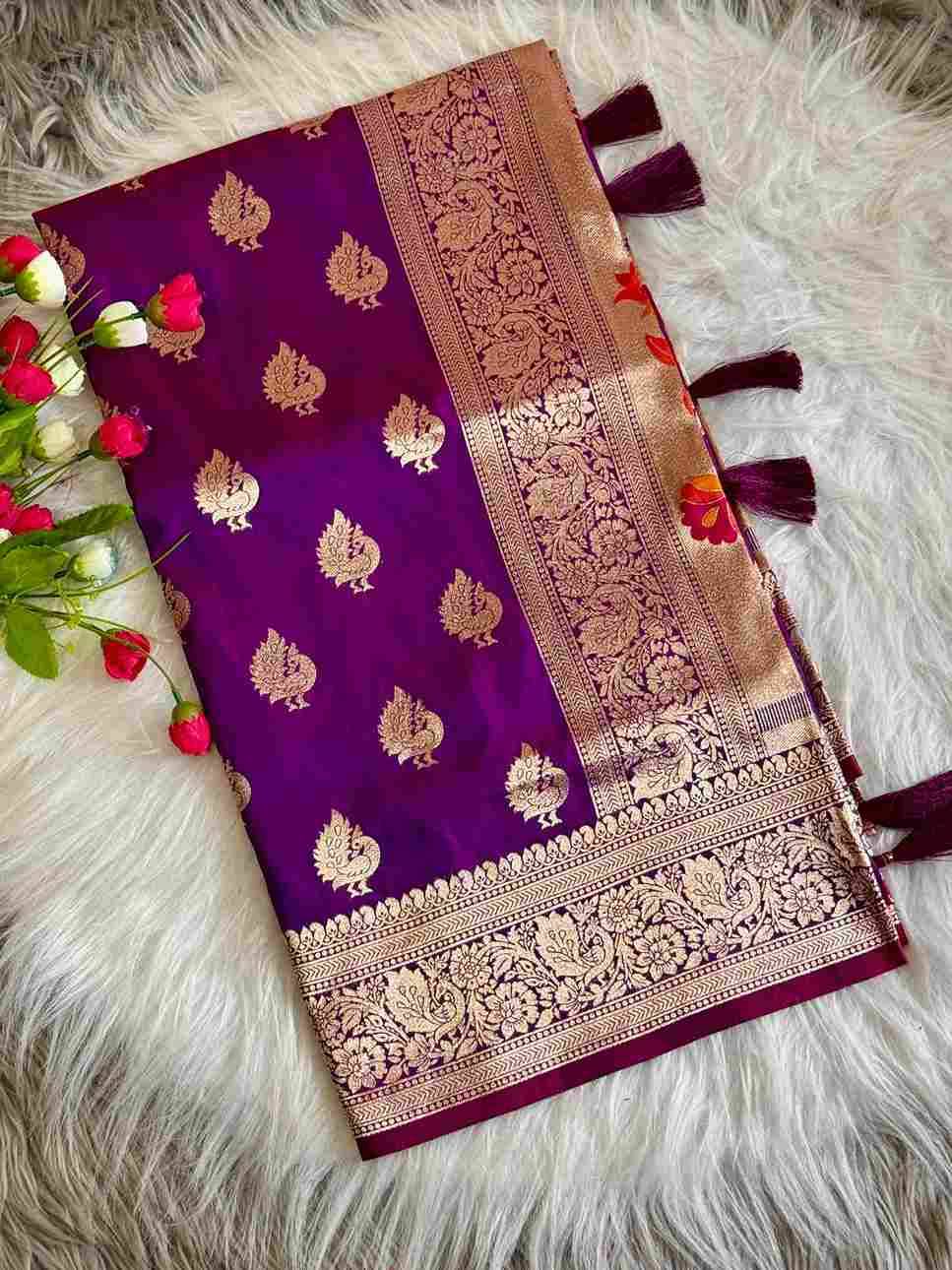 Vv-11 By Fashid Wholesale 01 To 08 Series Indian Traditional Wear Collection Beautiful Stylish Fancy Colorful Party Wear & Occasional Wear Paithani Silk Sarees At Wholesale Price