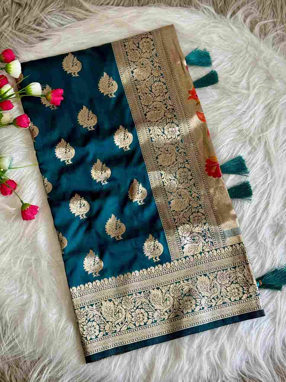 Vv-11 By Fashid Wholesale 01 To 08 Series Indian Traditional Wear Collection Beautiful Stylish Fancy Colorful Party Wear & Occasional Wear Paithani Silk Sarees At Wholesale Price