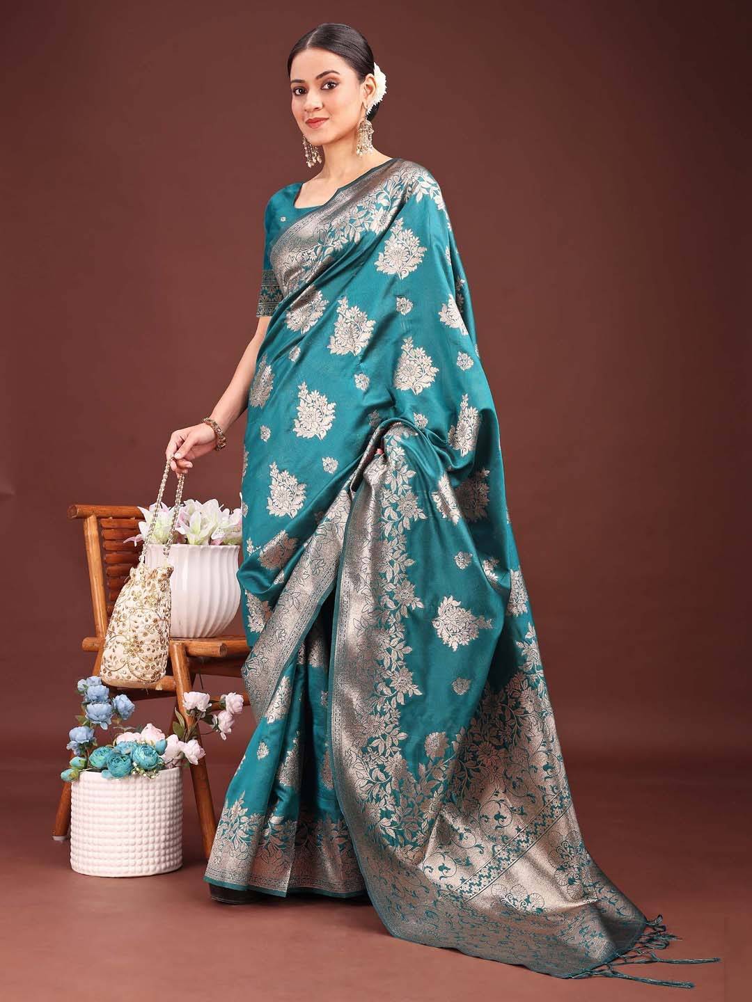 Silken Heritage By Fashid Wholesale 1001 To 1006 Series Indian Traditional Wear Collection Beautiful Stylish Fancy Colorful Party Wear & Occasional Wear Banarasi Silk Sarees At Wholesale Price