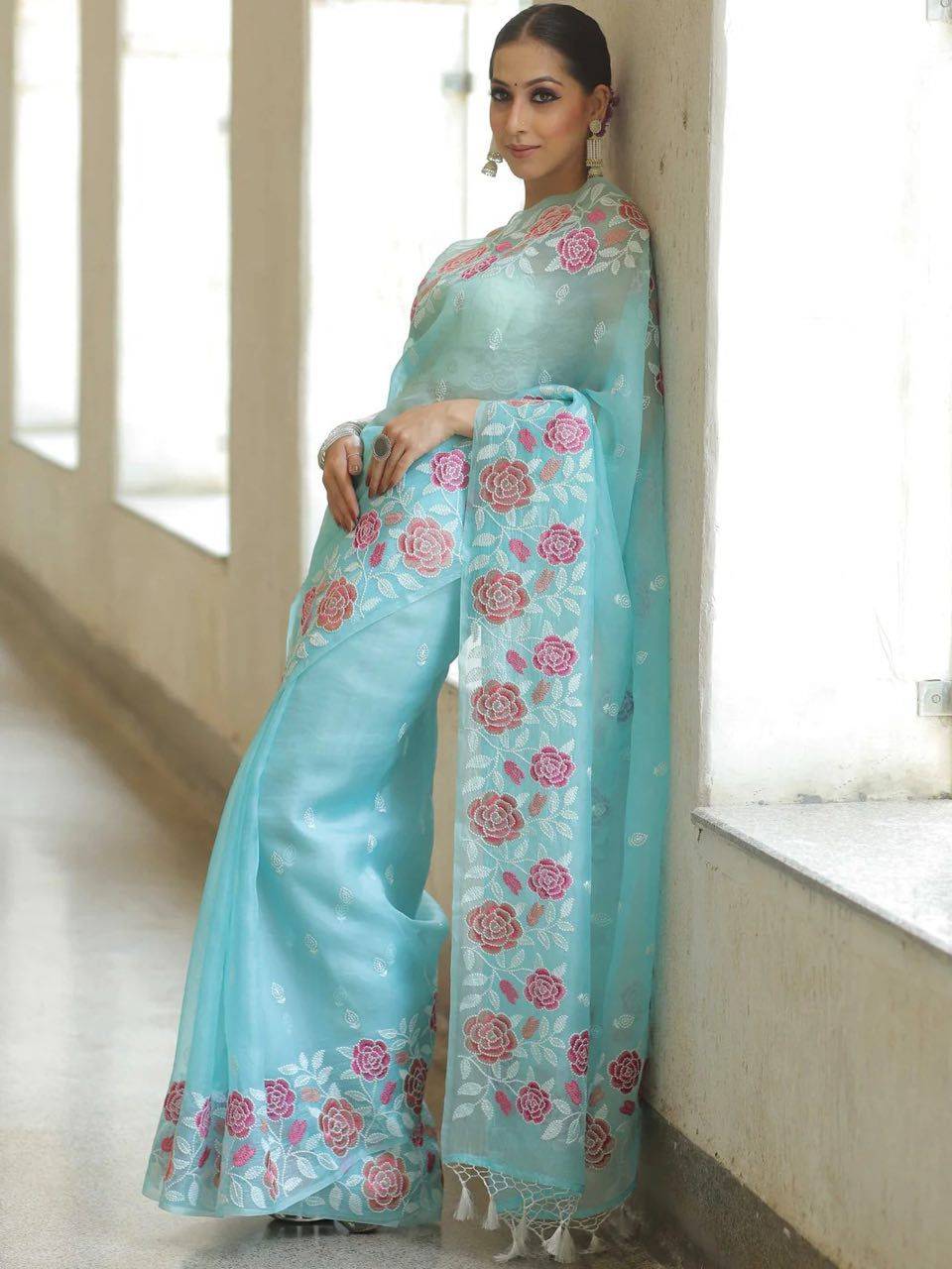 Vs-582 By Fashid Wholesale 01 To 03 Series Indian Traditional Wear Collection Beautiful Stylish Fancy Colorful Party Wear & Occasional Wear Soft Organza Silk Sarees At Wholesale Price