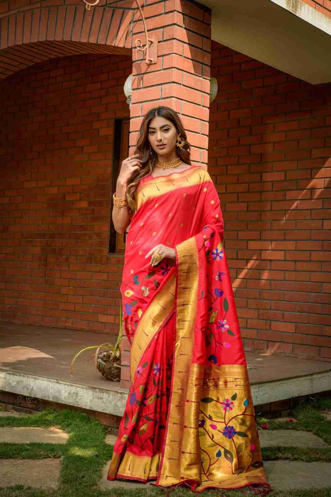 Pt Butterfly By Fashid Wholesale 01 To 10 Series Indian Traditional Wear Collection Beautiful Stylish Fancy Colorful Party Wear & Occasional Wear Pure Paithani Silk Sarees At Wholesale Price