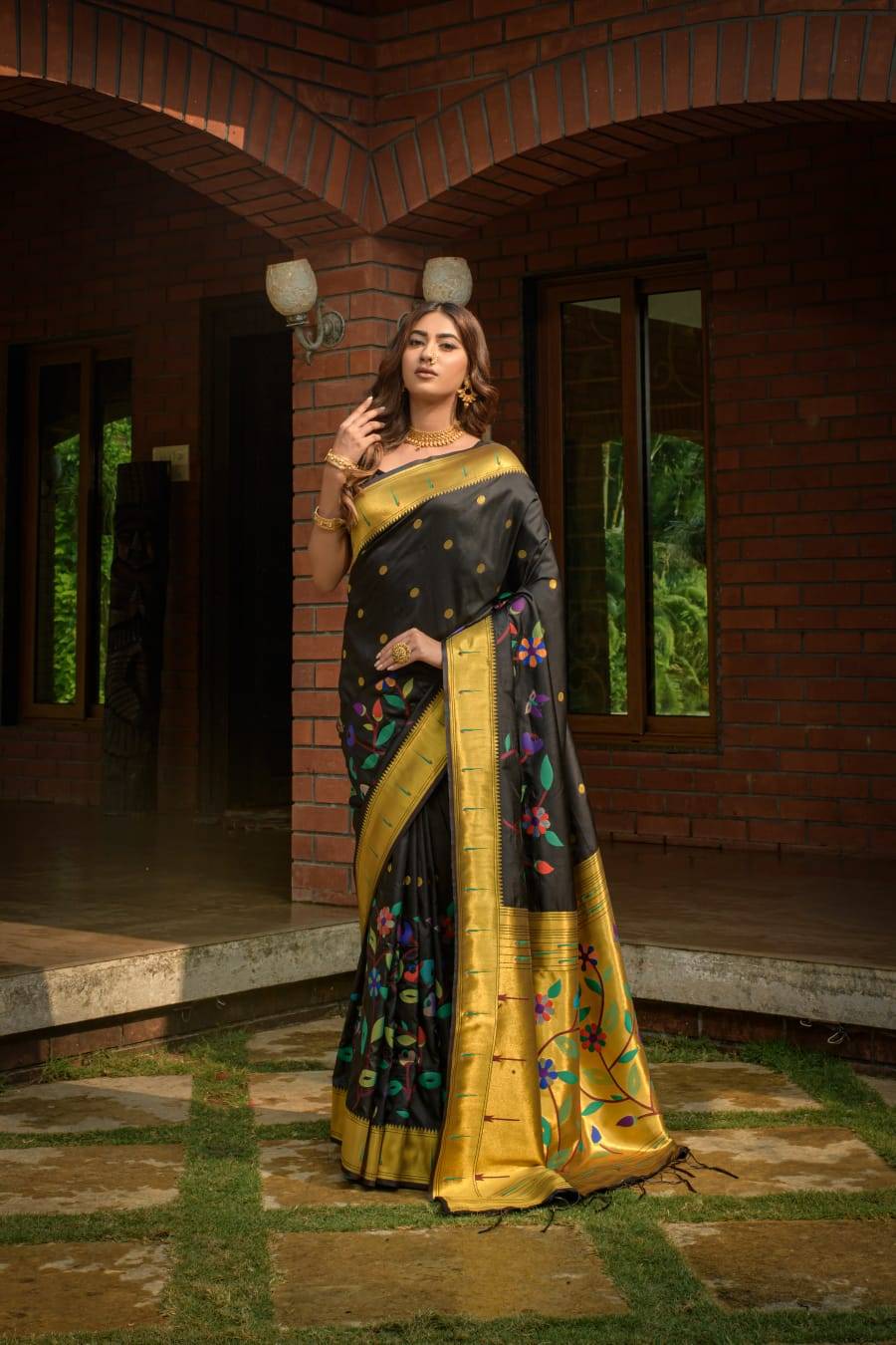 Pt Butterfly By Fashid Wholesale 01 To 10 Series Indian Traditional Wear Collection Beautiful Stylish Fancy Colorful Party Wear & Occasional Wear Pure Paithani Silk Sarees At Wholesale Price