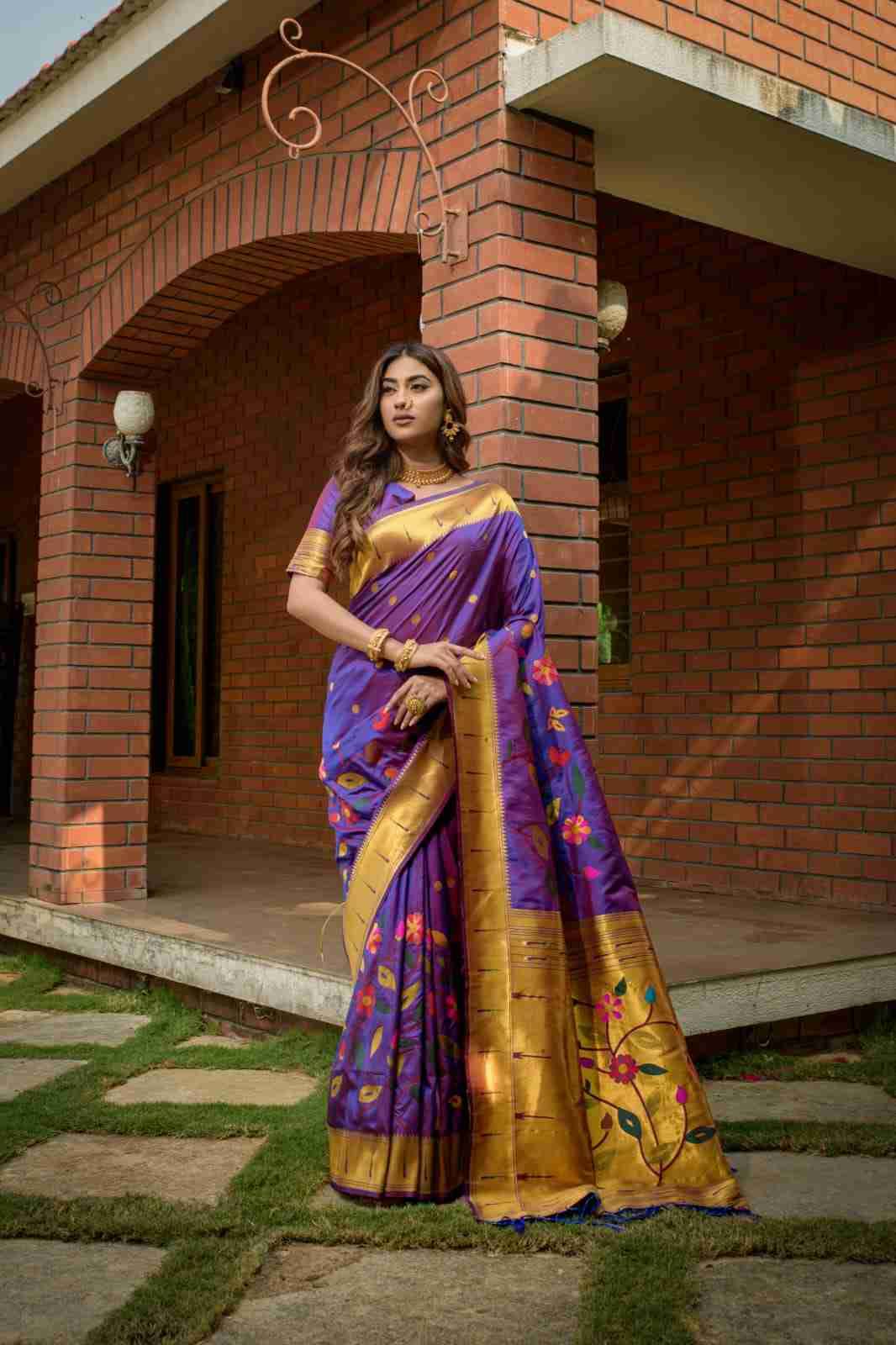 Pt Butterfly By Fashid Wholesale 01 To 10 Series Indian Traditional Wear Collection Beautiful Stylish Fancy Colorful Party Wear & Occasional Wear Pure Paithani Silk Sarees At Wholesale Price