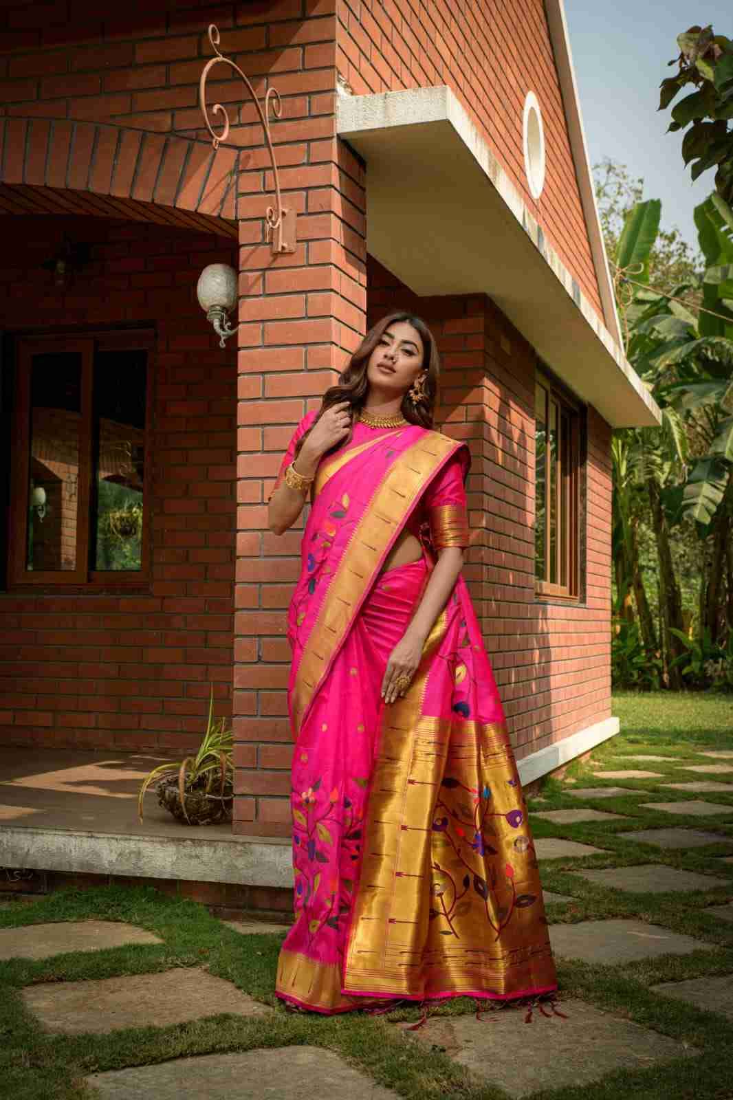 Pt Butterfly By Fashid Wholesale 01 To 10 Series Indian Traditional Wear Collection Beautiful Stylish Fancy Colorful Party Wear & Occasional Wear Pure Paithani Silk Sarees At Wholesale Price
