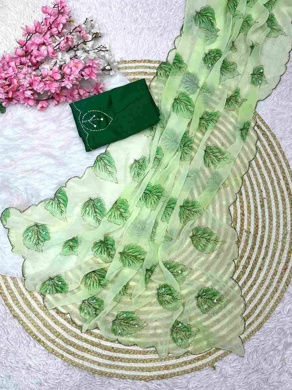 Hf-12 By Fashid Wholesale 01 To 07 Series Indian Traditional Wear Collection Beautiful Stylish Fancy Colorful Party Wear & Occasional Wear Weightless Jari print Sarees At Wholesale Price