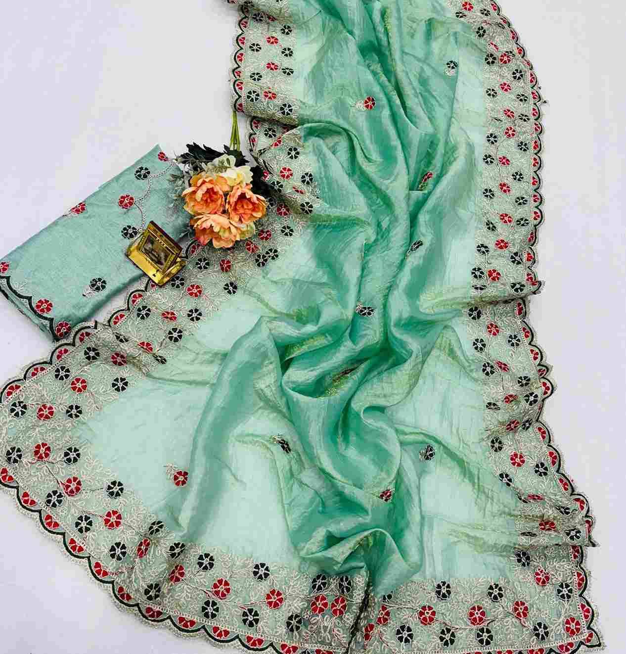 Hf-14 By Fashid Wholesale 01 To 06 Series Indian Traditional Wear Collection Beautiful Stylish Fancy Colorful Party Wear & Occasional Wear Heavy Gold Crush Silk Sarees At Wholesale Price