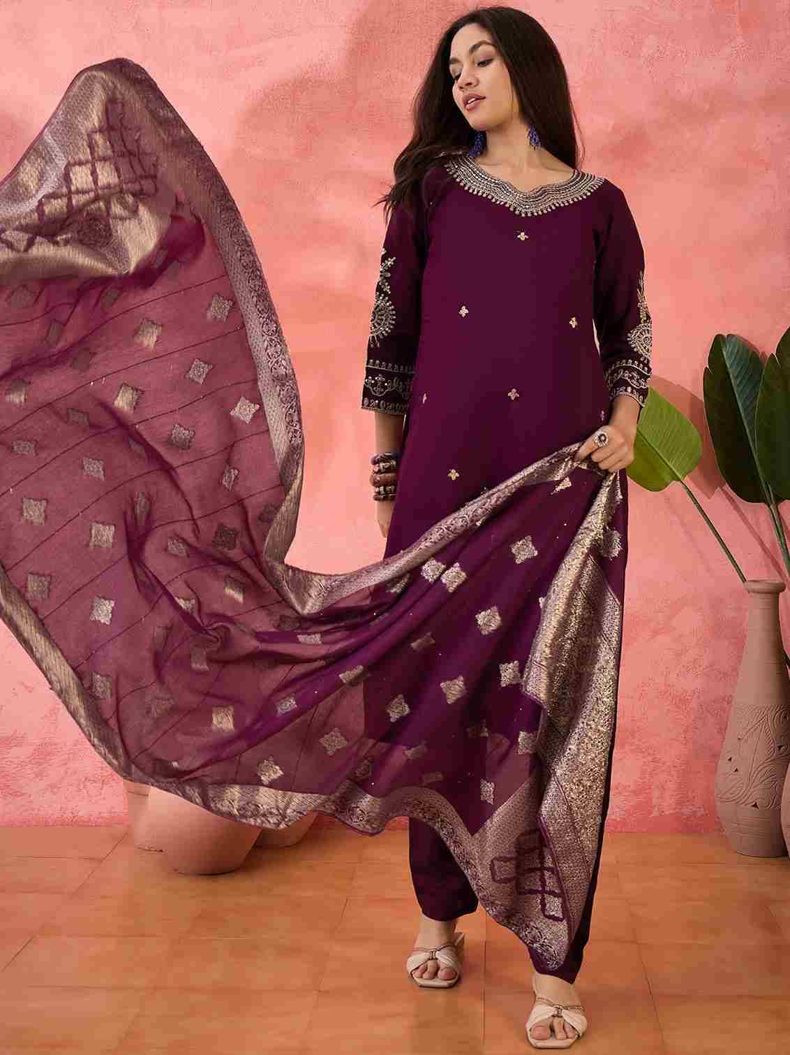 Aakruti By PC 105
