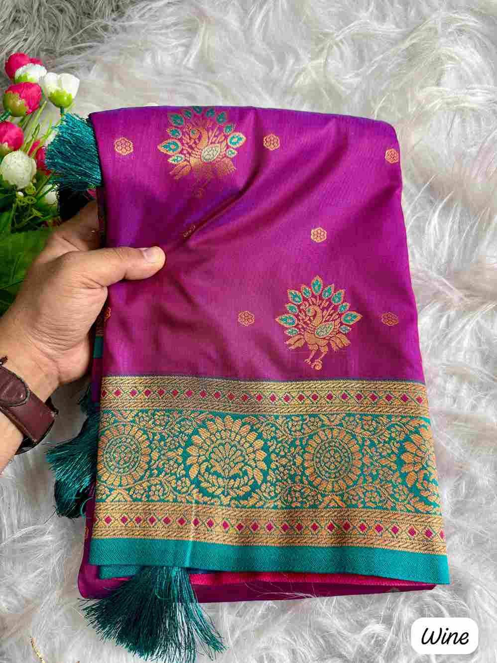 Vv-13 By Fashid Wholesale 01 To 06 Series Indian Traditional Wear Collection Beautiful Stylish Fancy Colorful Party Wear & Occasional Wear Banarasi Silk Sarees At Wholesale Price